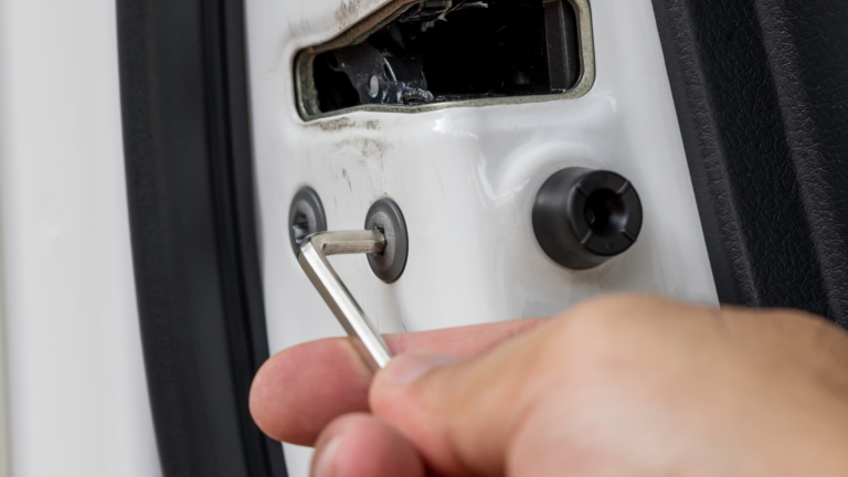 Reliable Car Door Unlocking in Huntington Beach, CA