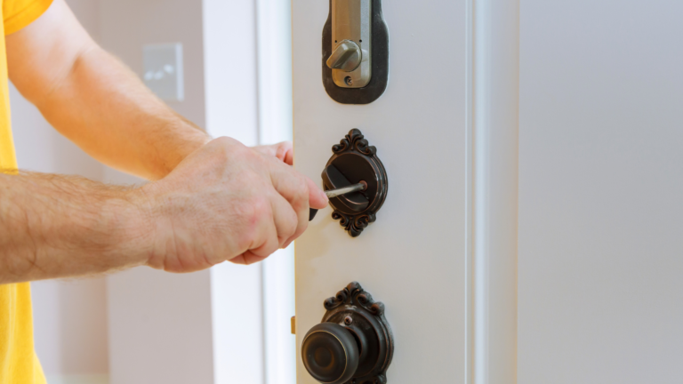 Locksmith in Huntington Beach